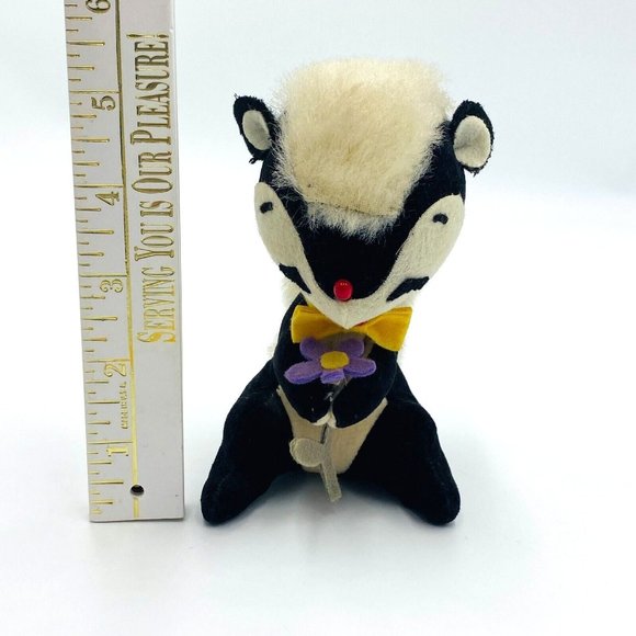 Rare Vintage Fun Farm Dream Pets Skunk Sniffer, Made in Japan, Purple Flower, 6" - Picture 15 of 16